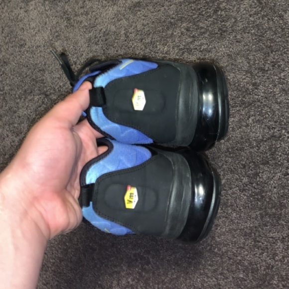 nike vapor maxes - Picture 3 of 3